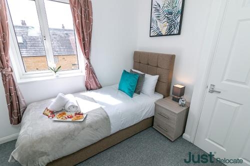 JustRelocate - Stunning Flat With Free WIFI And Parking
