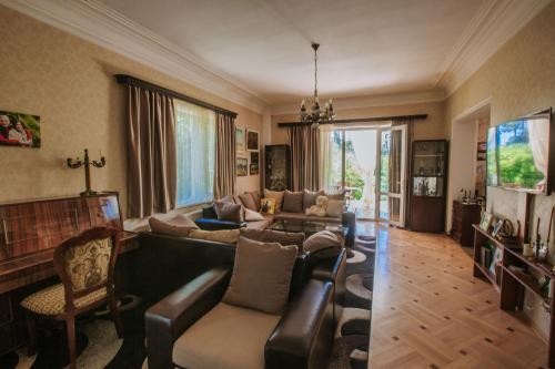 Neli & Zaal Guest House, Telavi (photo 5)