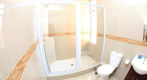 Bathroom, Bayside Hotel & Self Catering 110 West Street in Durban City Center