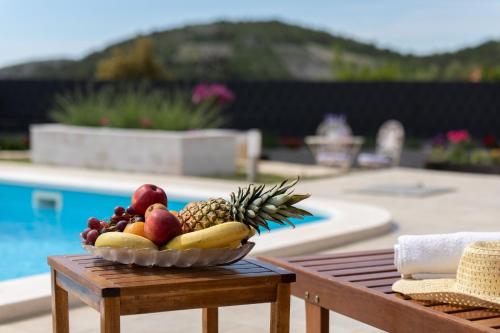 Ēdiens un dzērieni, Villa Terra with heated pool in Blizna Gornja