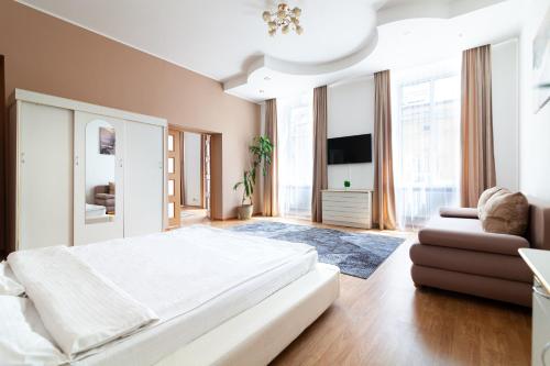 LEOGRAND Apartments Svobody 33 - image 3