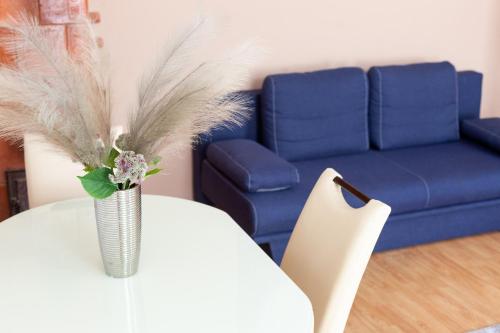 Apartment image 2