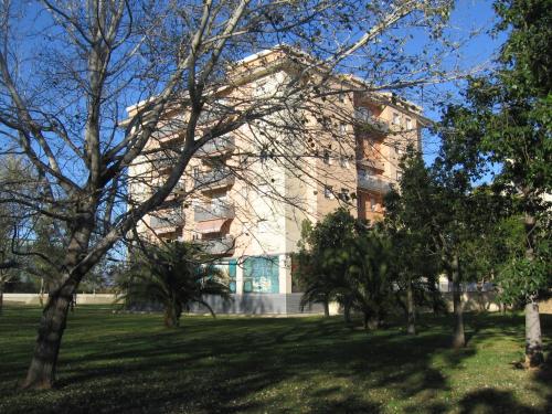 . Duplex junto a un Parque