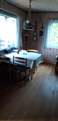 Fossheim Two-Bedroom Cottage in Μπίρκενλαντ