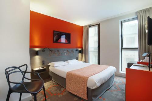 2 twin beds