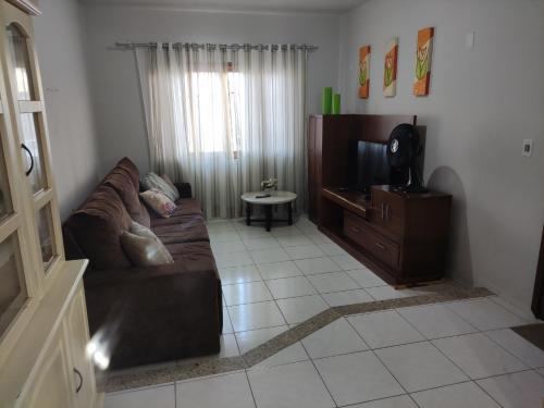 BRUNO KLEMTZ RUA 274 CaSA COM PISCINA PRIVATIVA - image 3