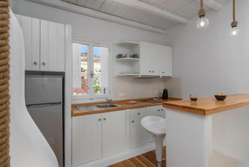 keittiö, Milesian Suites in Milos Island