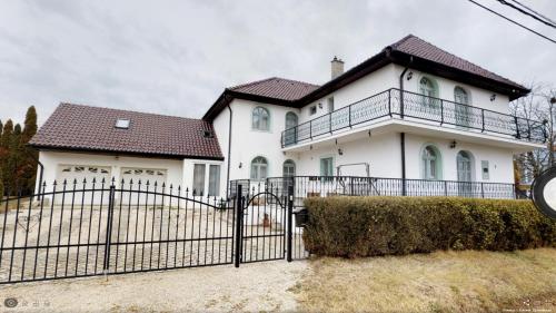  Weißes Haus Zalakaros, Ferienwohnung in Zalakaros