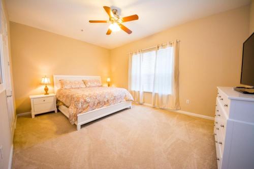 Olive's Vista Cay Condo - image 10