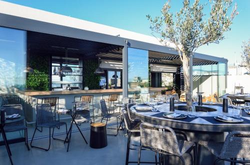 ONOMA Hotel - image 7