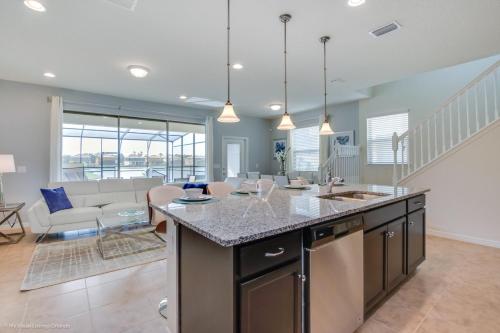 Amazing TownHouse! Windsor at Westside - 8830GC - image 2