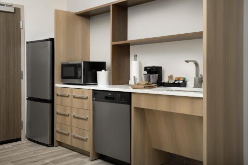Home2 Suites By Hilton Tampa Westshore Airport Fl - image 6