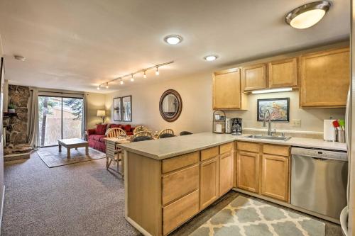 Convenient Winter Park Condo with Pool and Hot Tubs! in Winter Park, USA