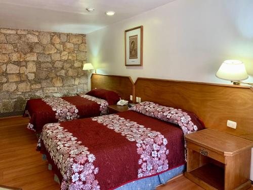 2 double beds