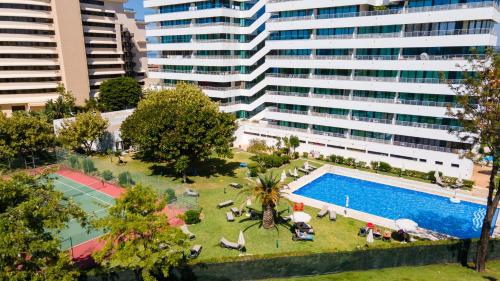Divine Marina Apartment W/ Pool & Garden by LovelyStay
