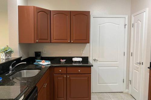 LUXURY and VINTAGE space to enjoy your vacation!! secondary