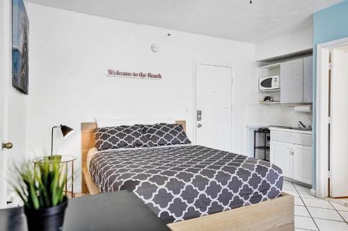 Cozy Apartment MIAMI BEACH 2min walk to the Beach - main image
