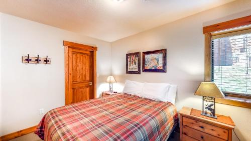 Summit Trail Lodge J8 - image 7