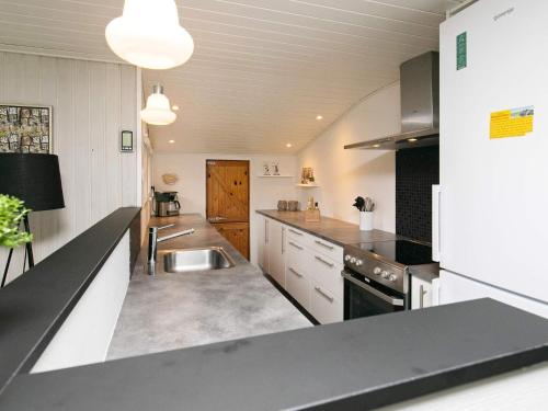 Two-Bedroom Holiday home in Blåvand 23