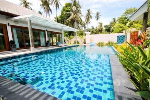 3 Bedroom Villa SDV033-just 3 minutes walk to the beach-By Samui Dream Villas