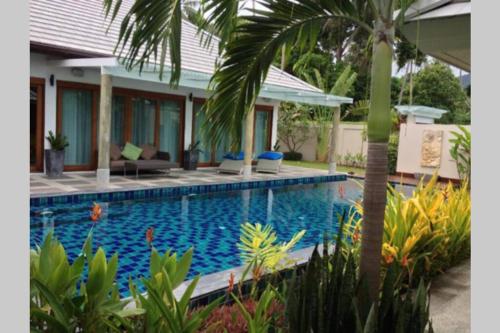 3 Bedroom Villa SDV033-just 3 minutes walk to the beach-By Samui Dream Villas