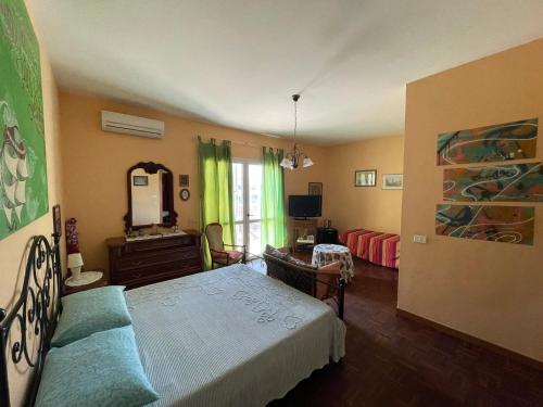  Vacationers Refuge in Anzio