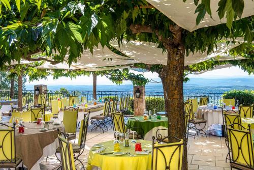 La Bastide De Tourtour Hotel & Spa - image 2
