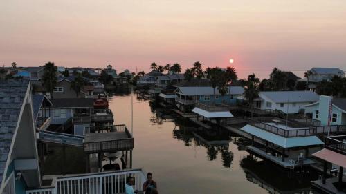 Salt Therapy by Ryson Vacation Rentals - image 4