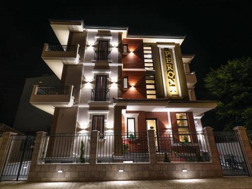 . Hotel Peroni