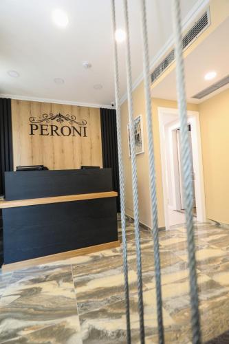 Hotellet från utsidan, Hotel Peroni in Korce