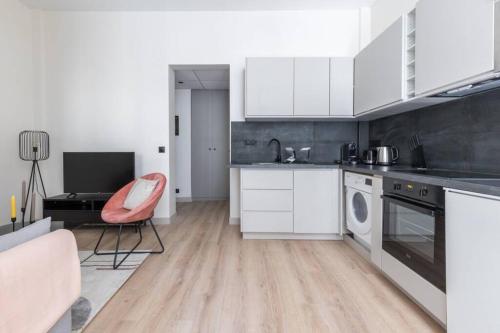 Home Suite Home Madeleine Saint Honore