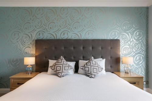 1 double bed