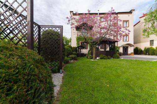 Astra Apartments Astra Apartments