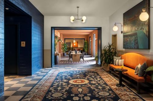 ล็อบบี้, El Capitan Hotel in สนามบิน