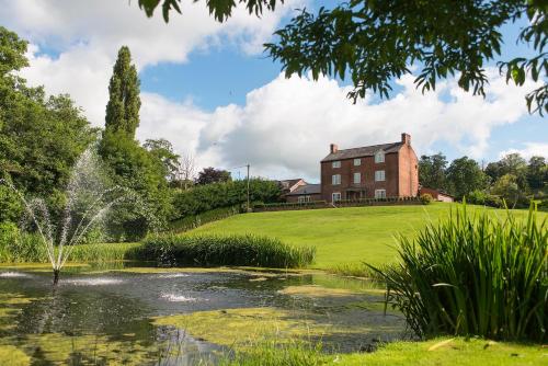 Bettws Hall Accommodation