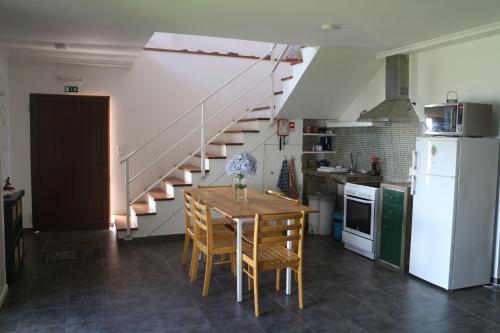 Casa das Camarinhas RAAL 542- casa partilhada in กีเนเตส