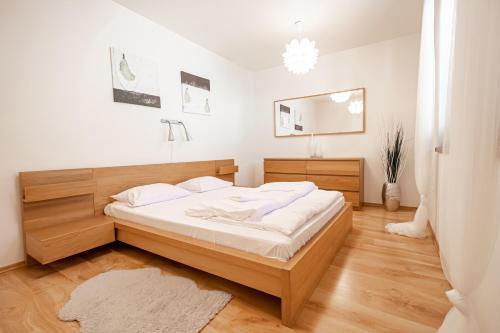 Superior One Bedroom Apartment