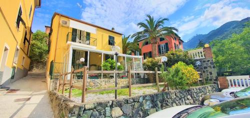 BB - Affittacamere - Guest House - LE QUATTRO STAGIONI - Accommodation - Levanto