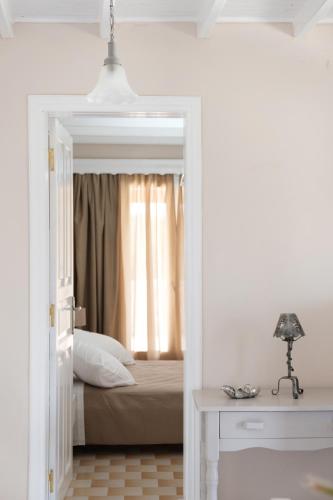 2 bedrooms, 3 beds