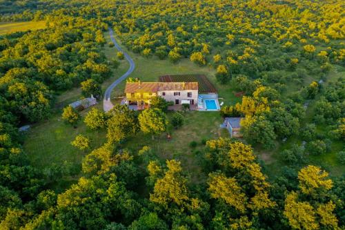 House Gracijela, village Bulići