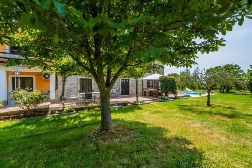 House Gracijela, village Bulići