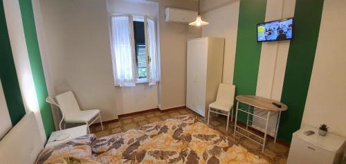 Double Room with Private Bathroom image 4