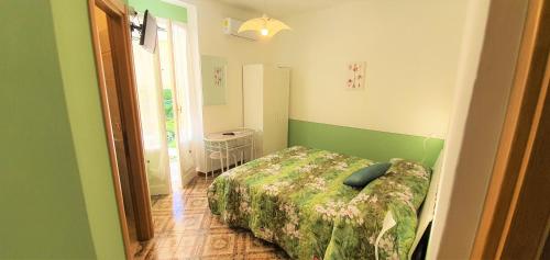 Double Room with Private Bathroom image 4