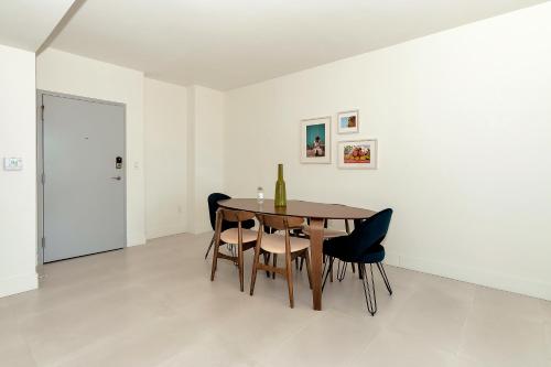 Grove 27 by Sextant - image 3