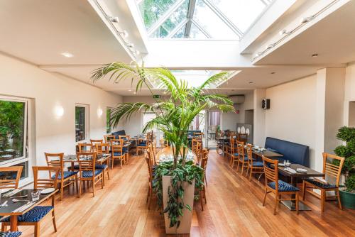 Wilton Hotel Bray - image 14