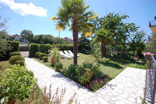  Apartments Pero in Malinska