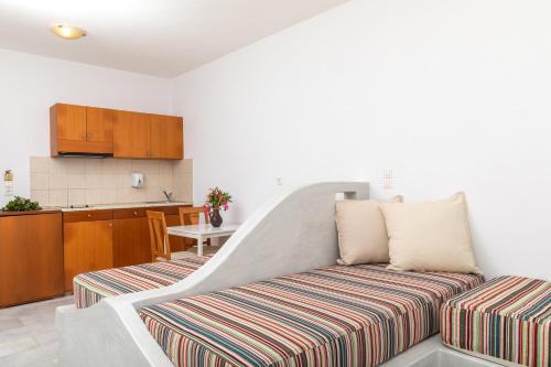 Naxos Kalimera Apartments - image 2