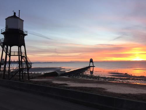 Sea Vista overlooks Beach with stunning sea views gîte à louer Harwich