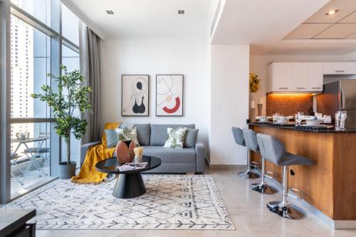 The Smart Concierge - Bay Central