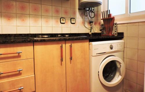 HomeHolidaysRentals Sol - image 7